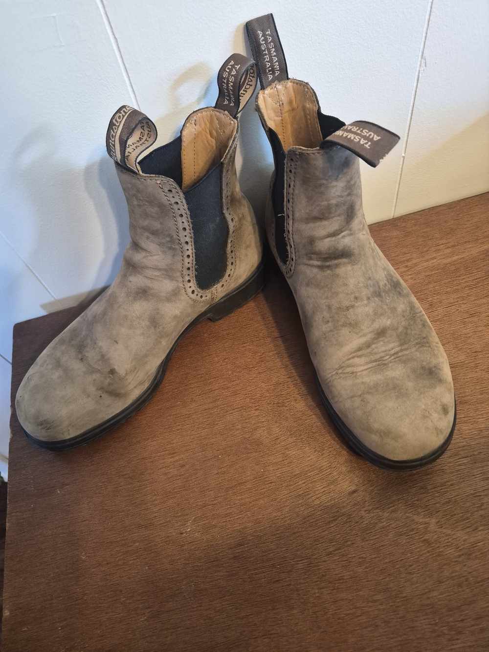 Blundstone Women's Chukka Boots in Gray Brown - Picture 3 of 4